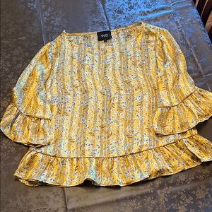 W5 Yellow Ruffled Sleeve Blouse, Size Small, sheer, beautiful!